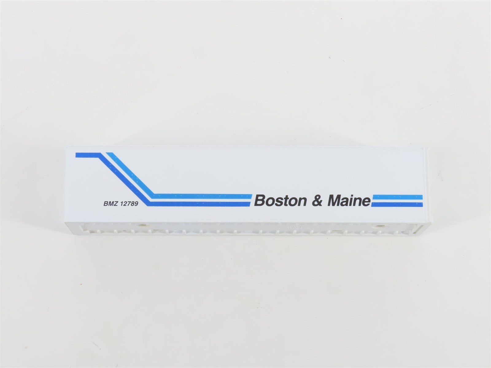 O 1/48 Scale Lionel 6-12784 BMZ, UPZ, LNZZ Intermodal Containers (3-Pack)