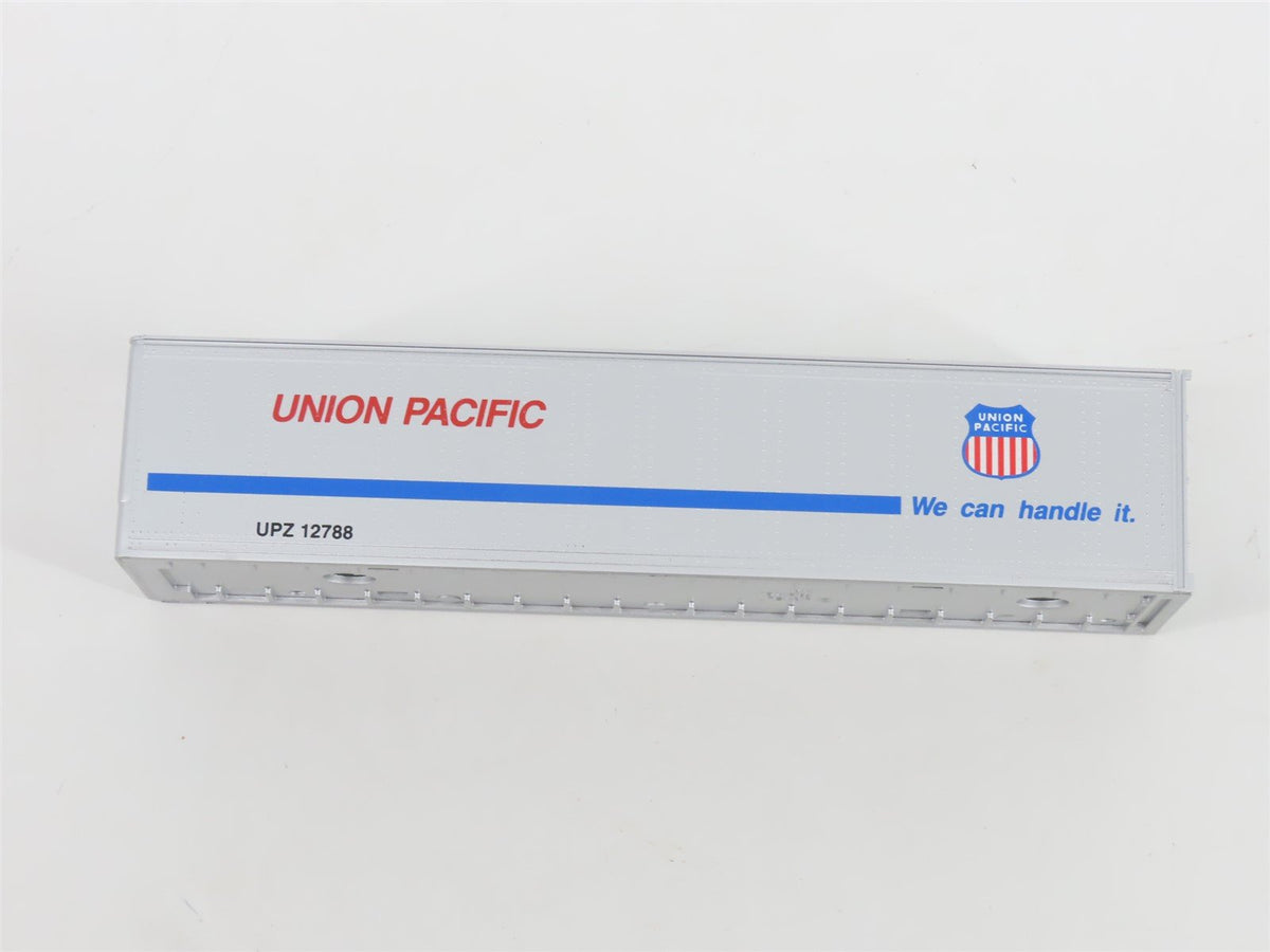 O 1/48 Scale Lionel 6-12784 BMZ, UPZ, LNZZ Intermodal Containers (3-Pack)