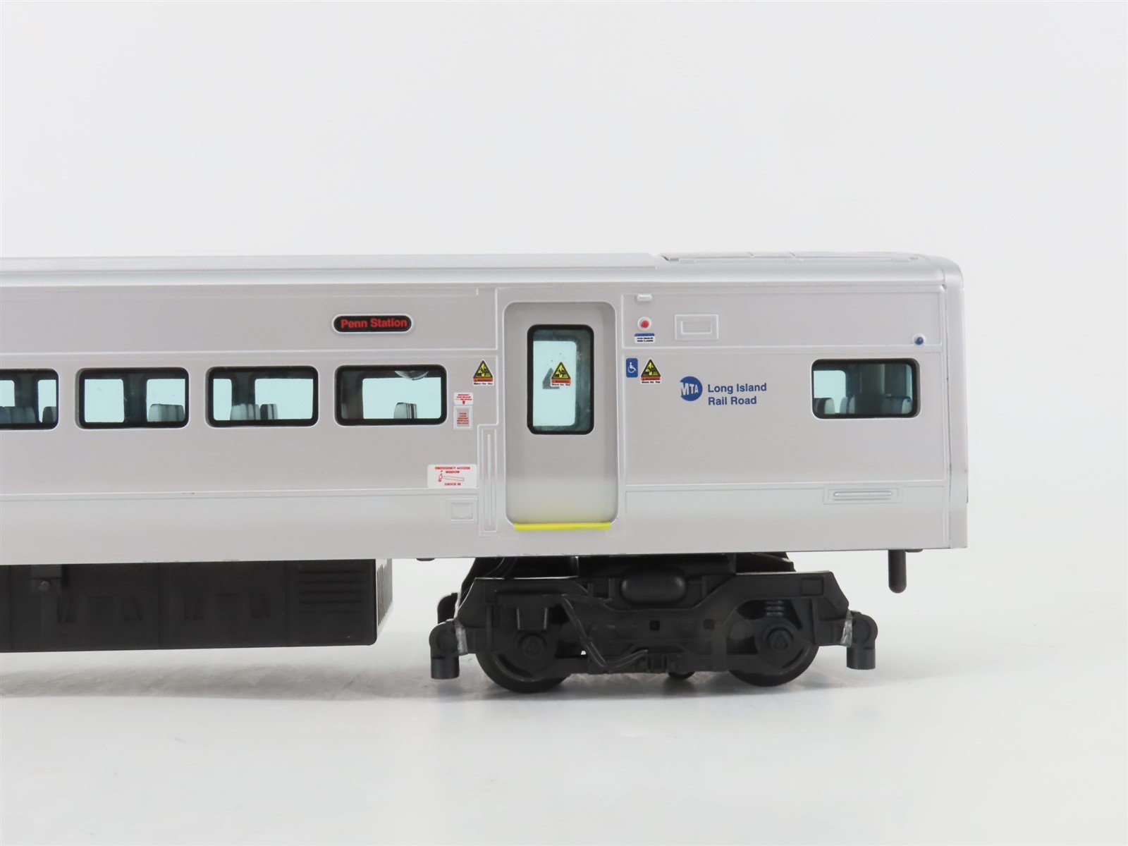 O Gauge 3-Rail Lionel 6-30114 MTA Long Island M-7 Commuter Train Set w/Track