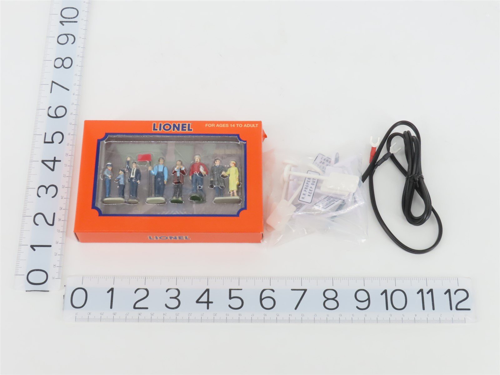 O Gauge 3-Rail Lionel 6-30114 MTA Long Island M-7 Commuter Train Set w/Track