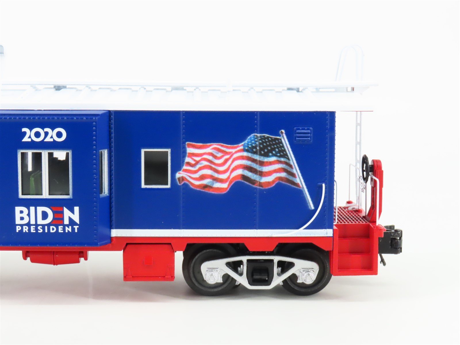 O 3-Rail MTH RailKing 30-20800-1 Joe Biden 2020 ES44AC Diesel & Caboose Set