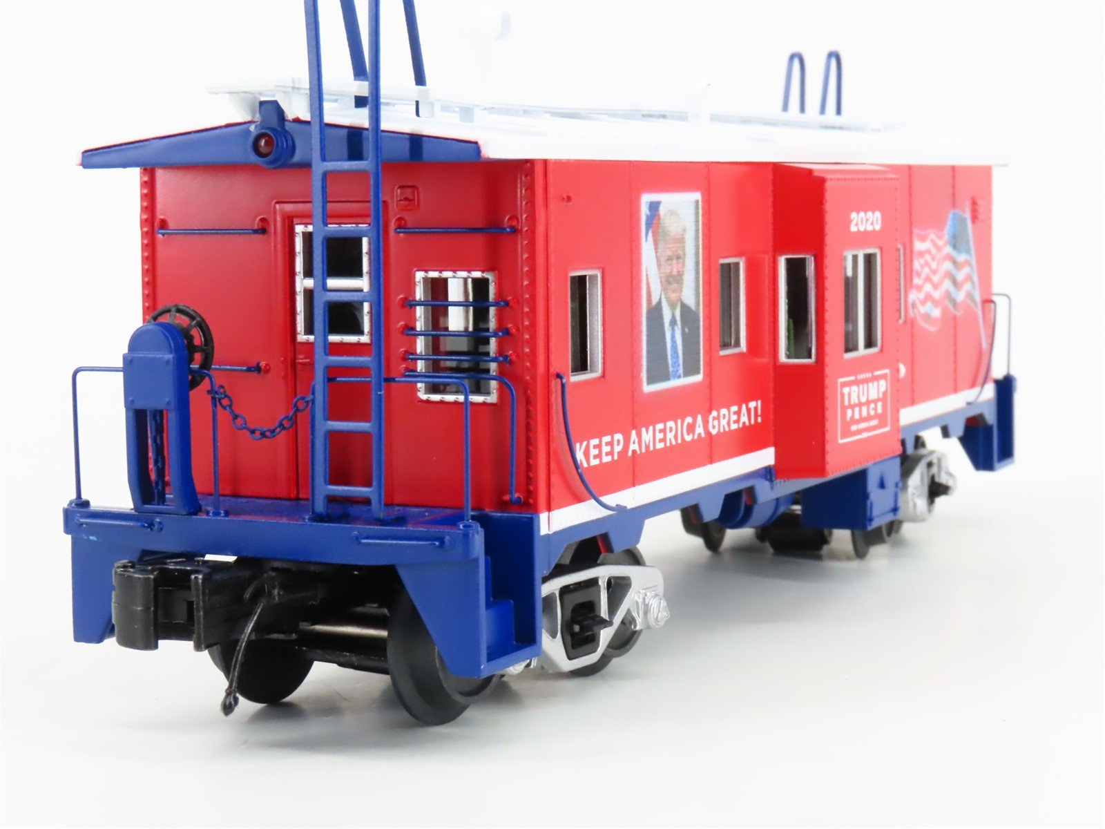 O 3-Rail MTH RailKing 30-20799-1 Donald J Trump 2020 ES44AC Diesel & Caboose Set