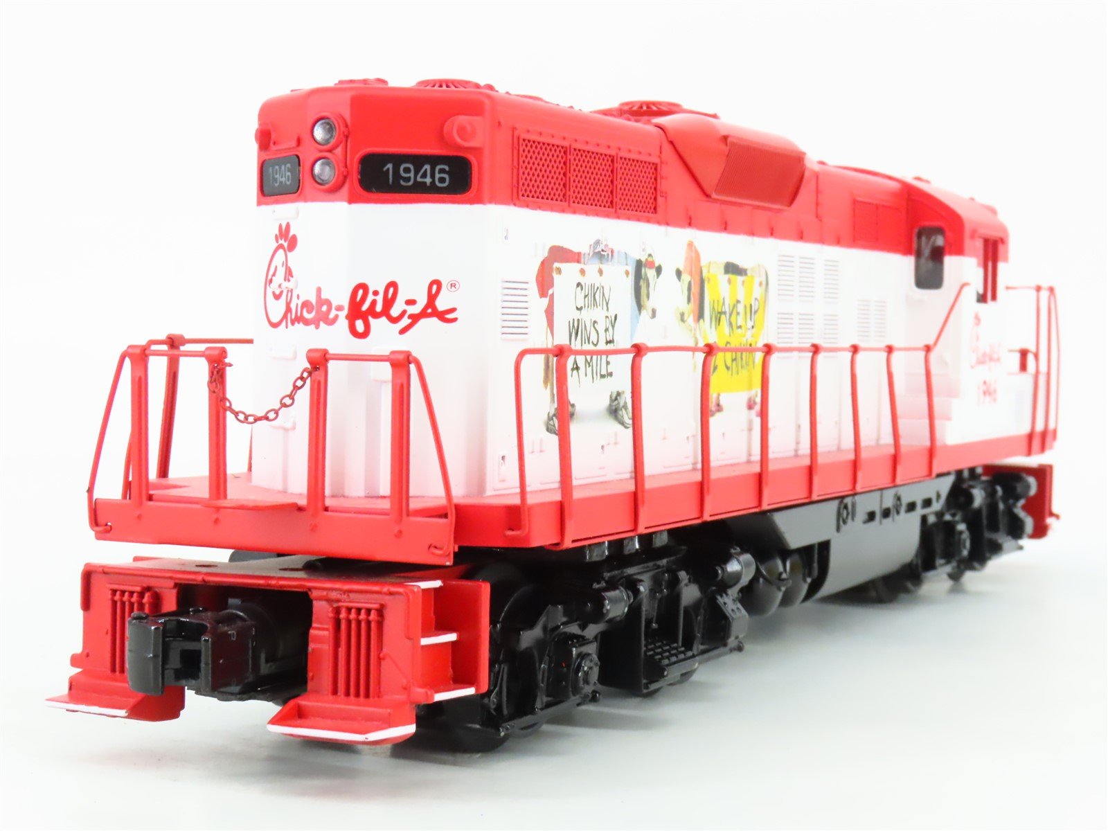O Gauge 3-Rail MTH RailKing 30-20131-1 Chick-Fil-A GP9 Diesel #1946 Proto-Sound3