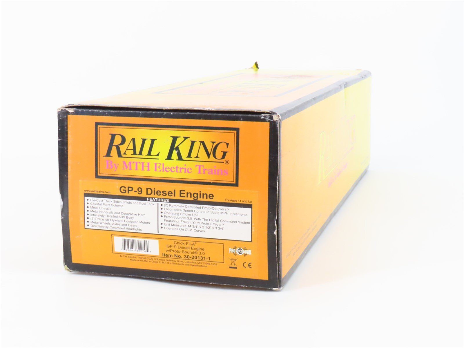 O Gauge 3-Rail MTH RailKing 30-20131-1 Chick-Fil-A GP9 Diesel #1946 Proto-Sound3