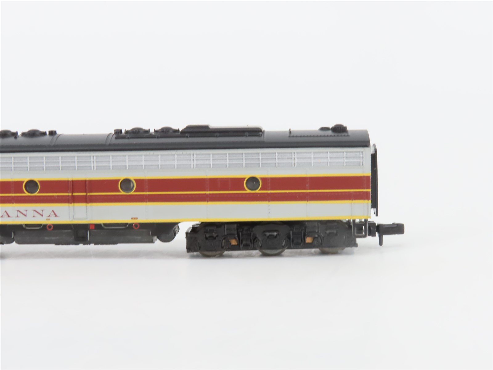N Scale Life-Like 7184/7185 DL&W Lackawanna EMD E8A/A Diesel Locomotive Set