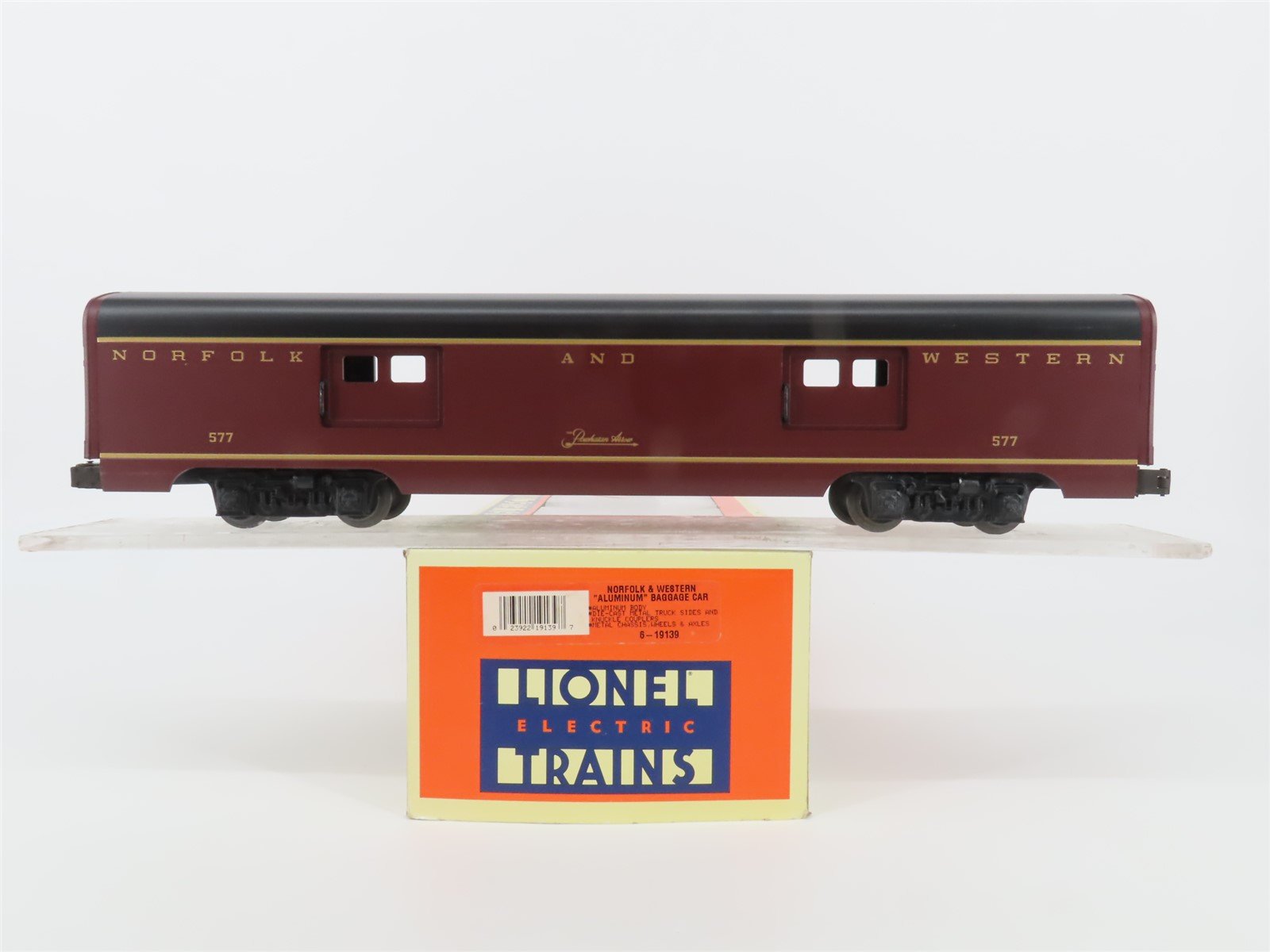 O Gauge 3-Rail Lionel 6-19139 N&W Norfolk & Western Baggage Passenger #577