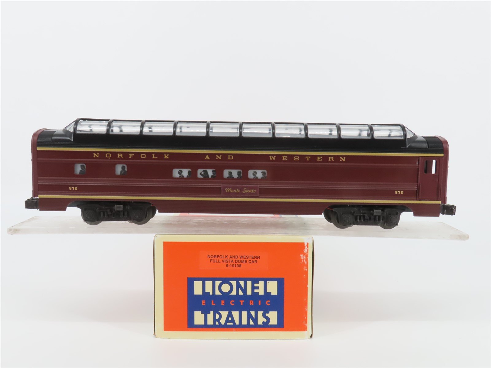 O Gauge 3-Rail Lionel 6-19108 N&W Norfolk & Western Full Vista Dome Passenger