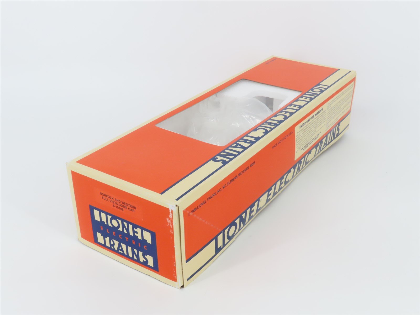 O Gauge 3-Rail Lionel 6-19108 N&W Norfolk & Western Full Vista Dome Passenger