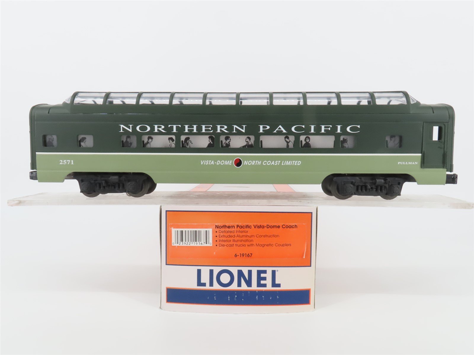 O Gauge 3-Rail Lionel 6-19167 NP Northern Pacific Vista Dome Coach Passenger