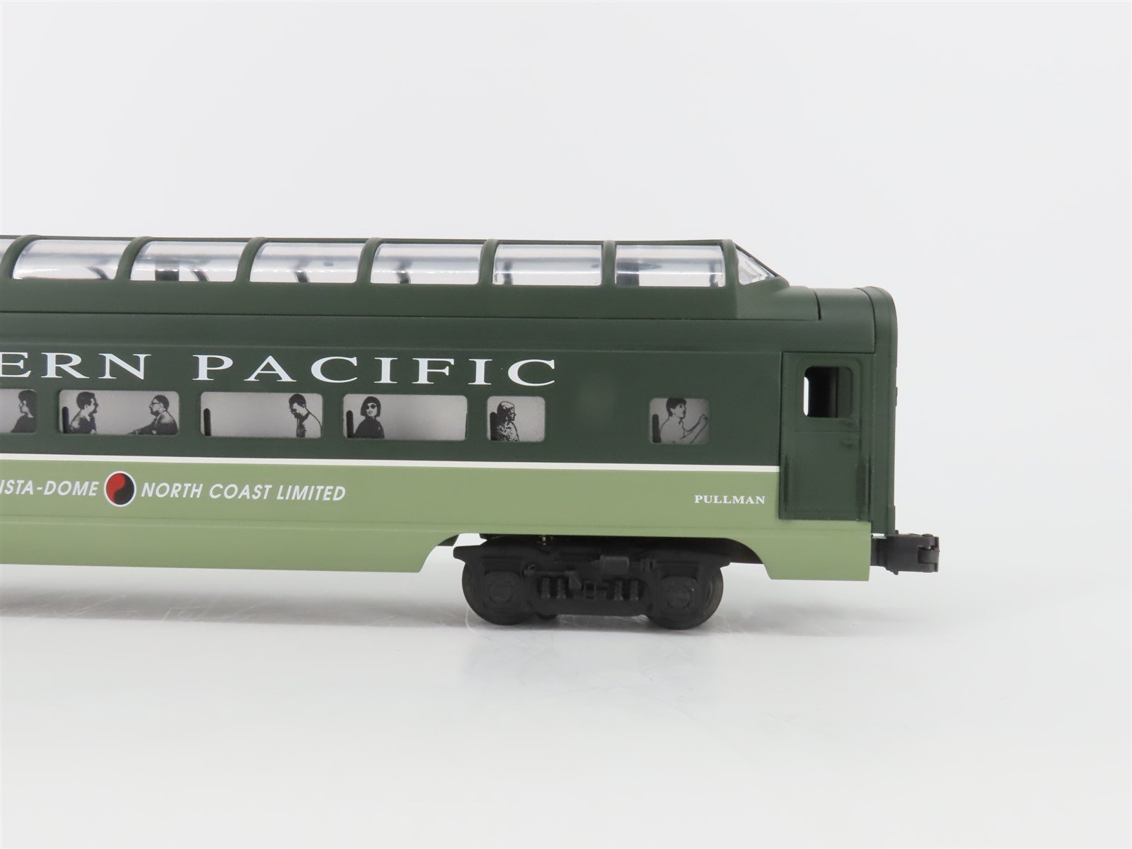 O Gauge 3-Rail Lionel 6-19167 NP Northern Pacific Vista Dome Coach Passenger
