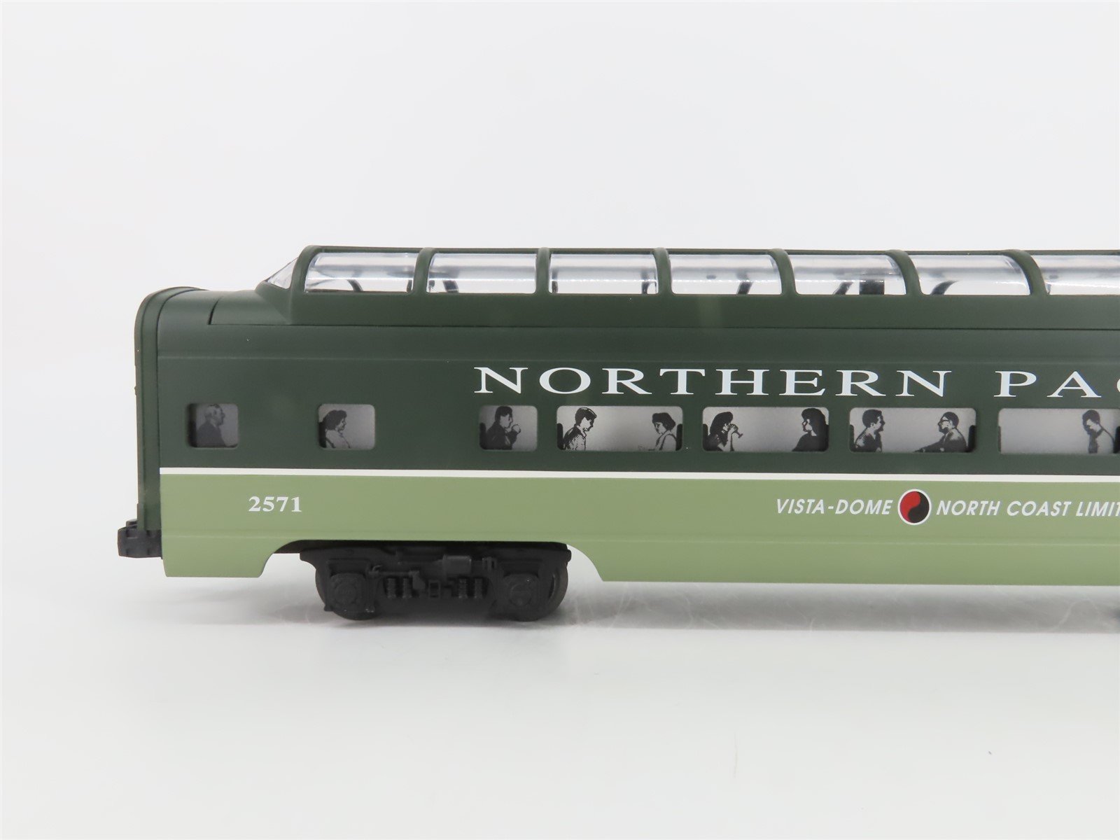 O Gauge 3-Rail Lionel 6-19170 NP Northern Pacific Vista Dome Coach Passenger