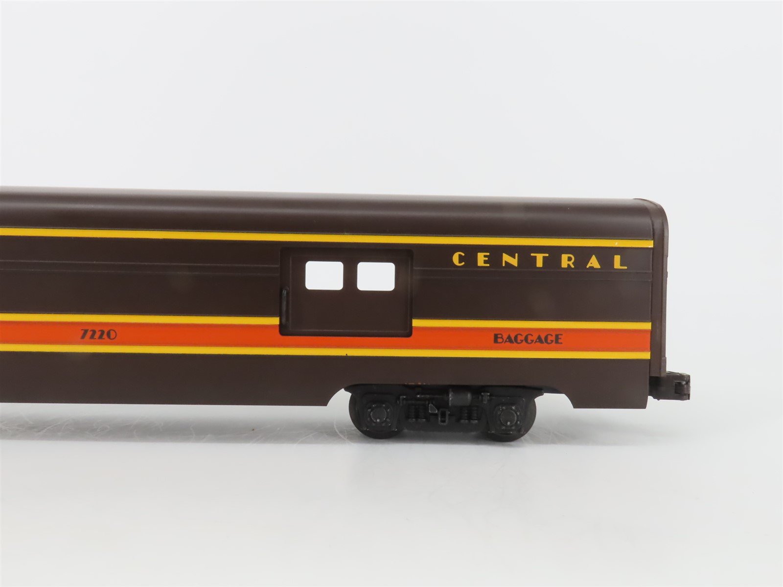 O Gauge 3-Rail Lionel 6-7220 IC Illinois Central Baggage Passenger Car #7220