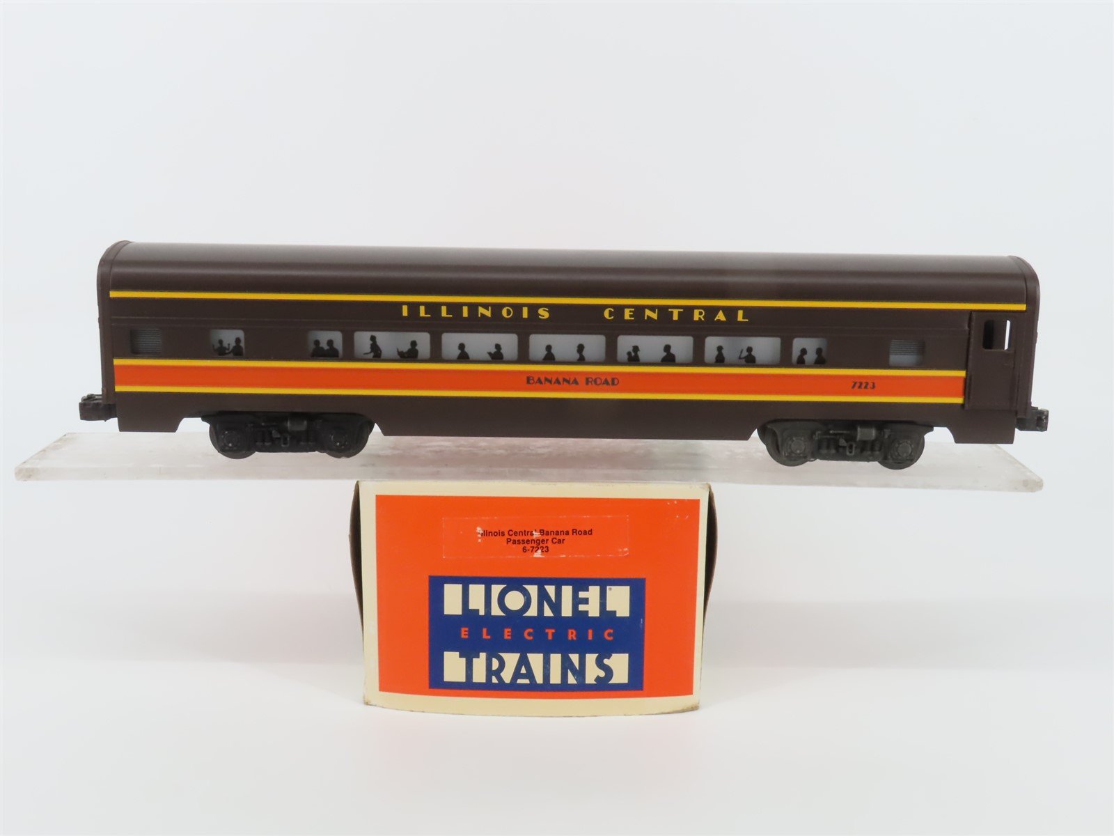 O Gauge 3-Rail Lionel 6-7223 IC Illinois Central Banana Rd Coach Passenger #7223