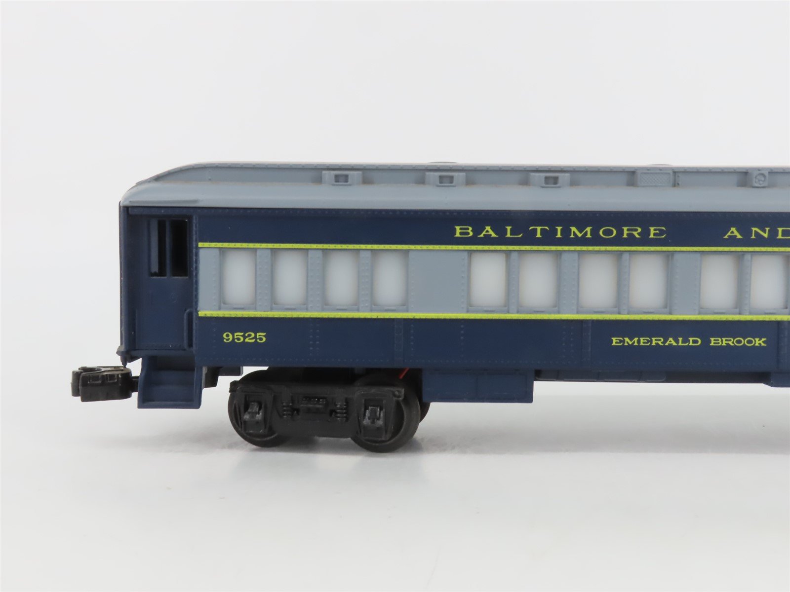O Gauge 3-Rail Lionel 6-9525 B&O Emerald Brook Coach Passenger Car #9525