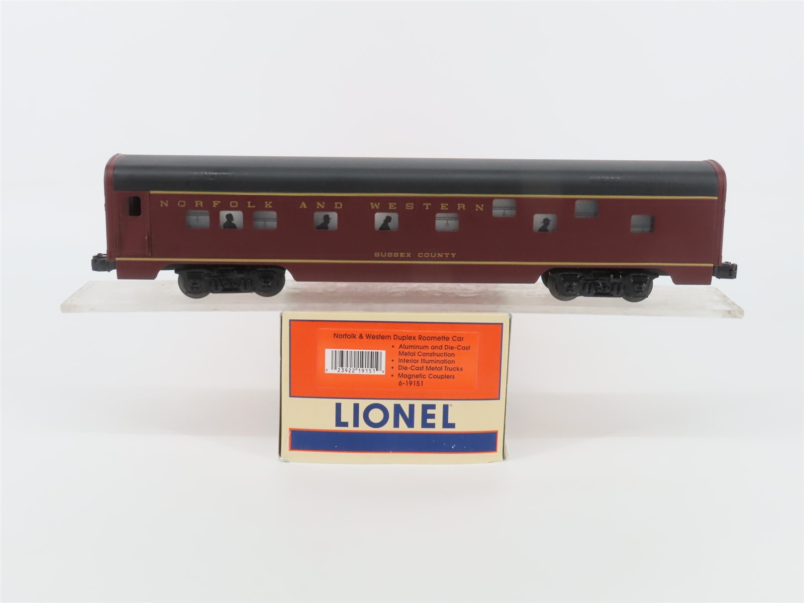 O Gauge 3-Rail Lionel 6-19151 N&W Sussex County Duplex Roomette Passenger