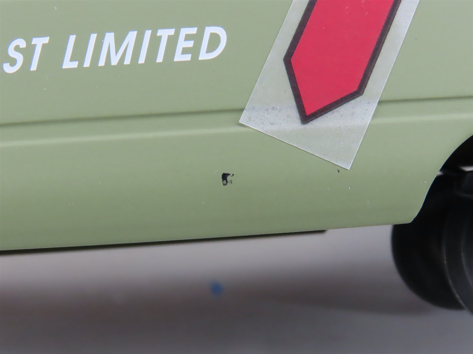 O Gauge 3-Rail Lionel 6-19168 NP Northern Pacific Vista Dome Passenger #2570