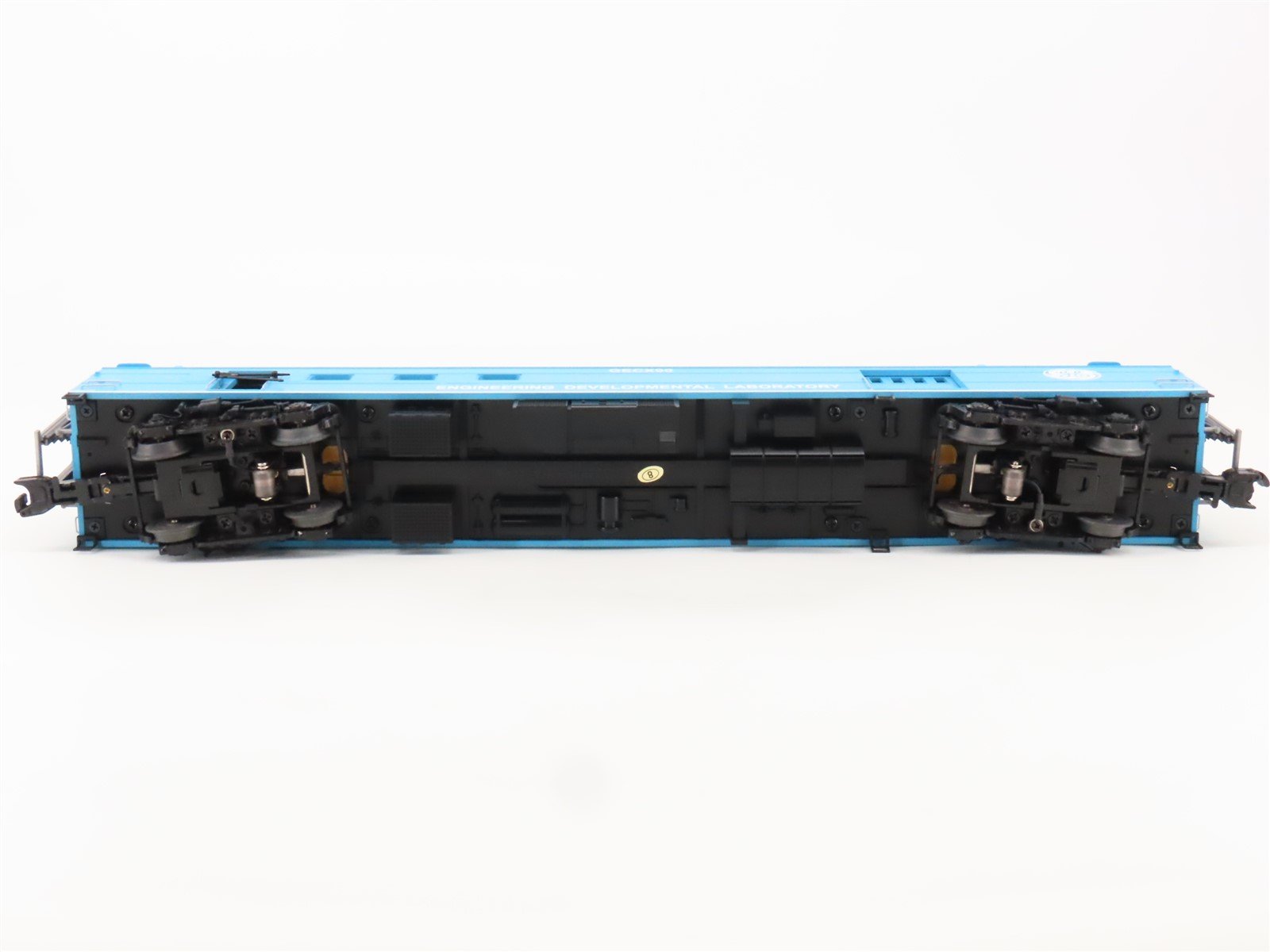 O Gauge 3-Rail MTH 20-2986A GECX GE Evolution 70' Streamlined RPO Passenger #90