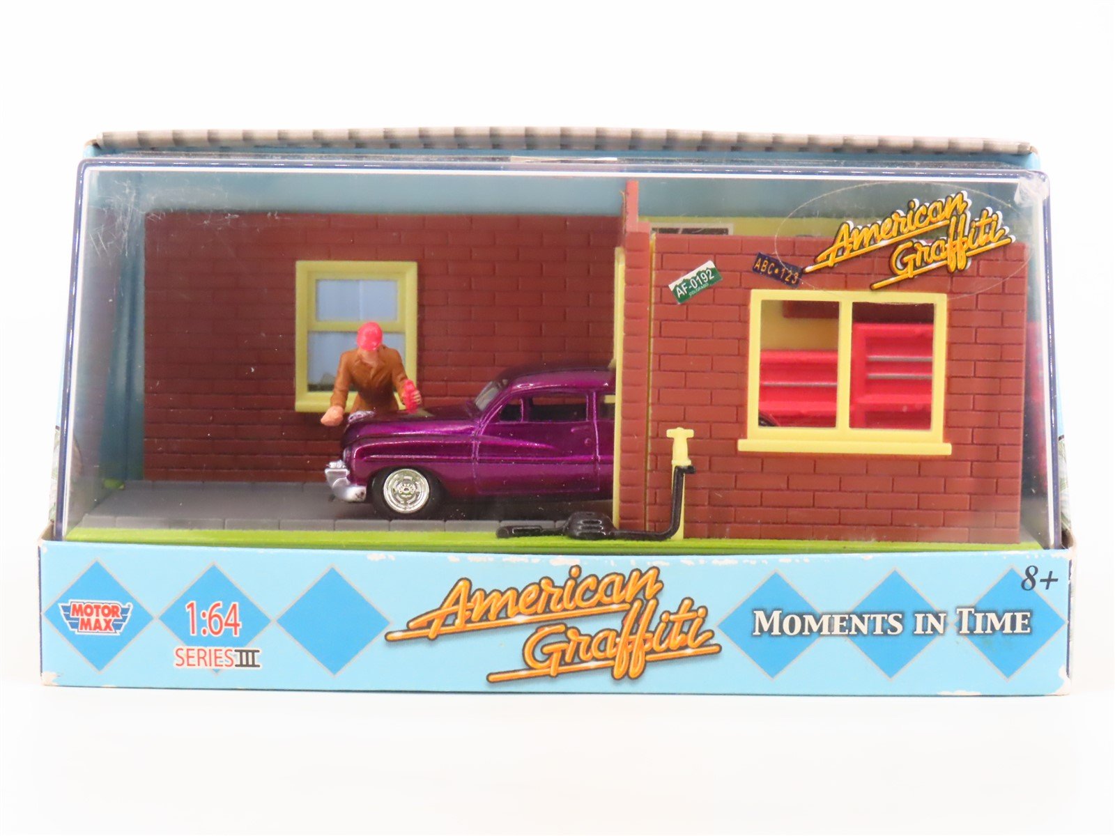 1:64 MOTORMAX American Graffiti 73640AG Die-Cast 1949 Mercury Coupe w/ Garage