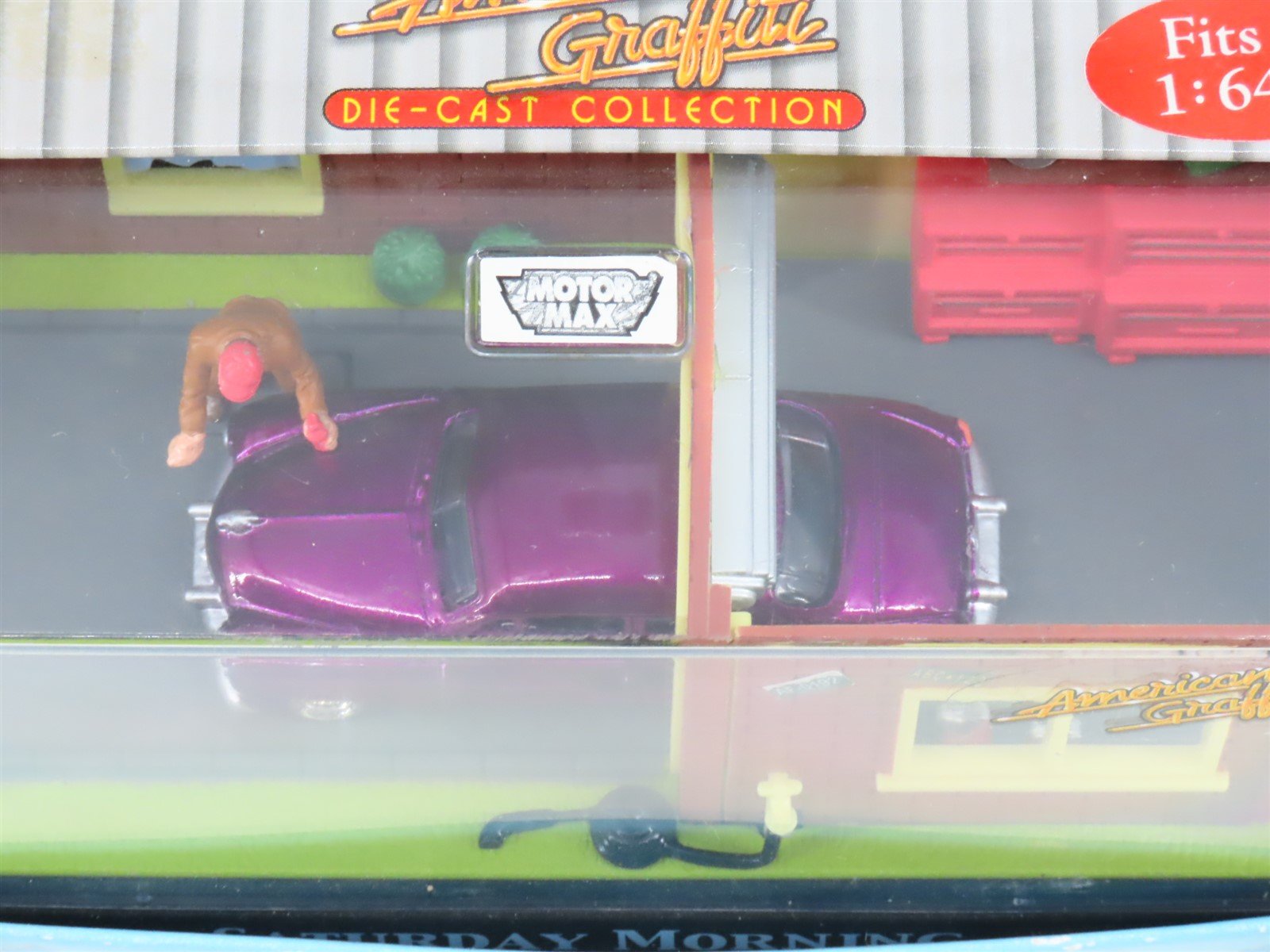 1:64 MOTORMAX American Graffiti 73640AG Die-Cast 1949 Mercury Coupe w/ Garage