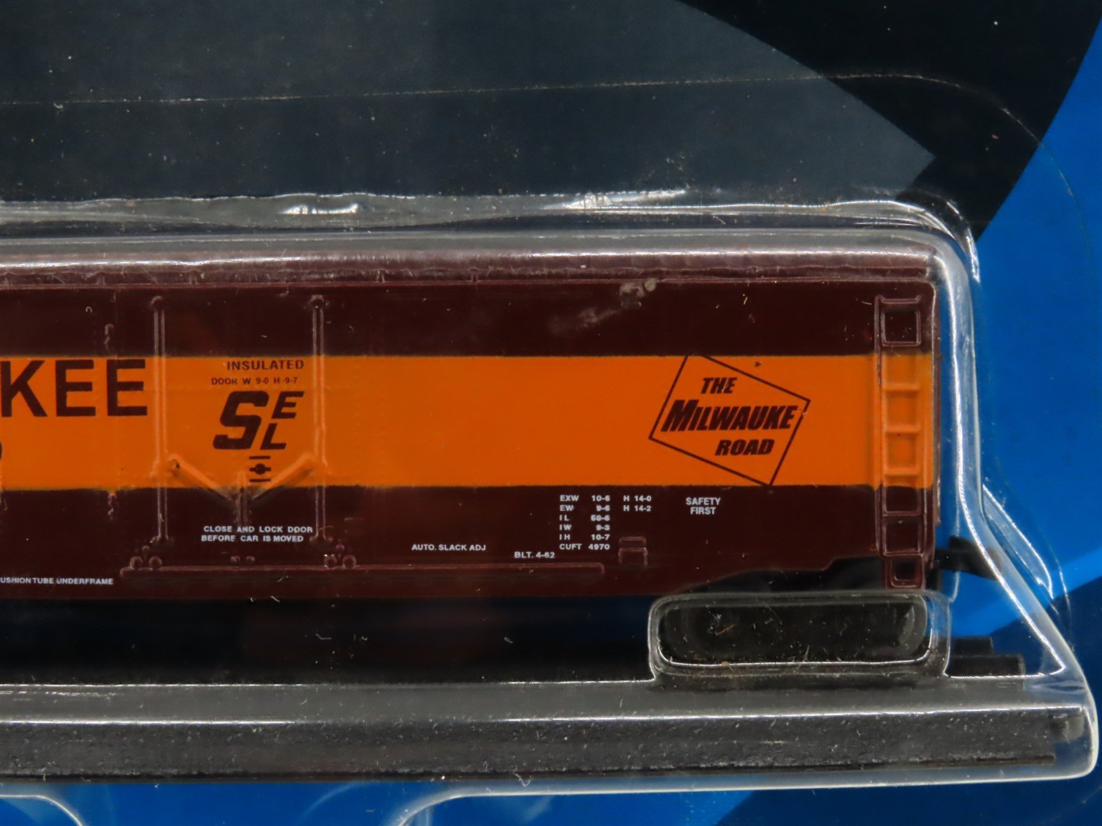 Kid Connection On Track 15131-1601 MILW Milwaukee Box Car #2623 - STATIC MODEL