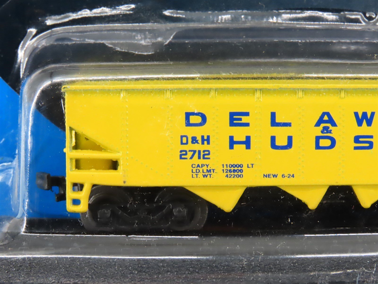 Kid Connection On Track 15131-1601 D&H 4-Bay Hopper #2712 - STATIC MODEL