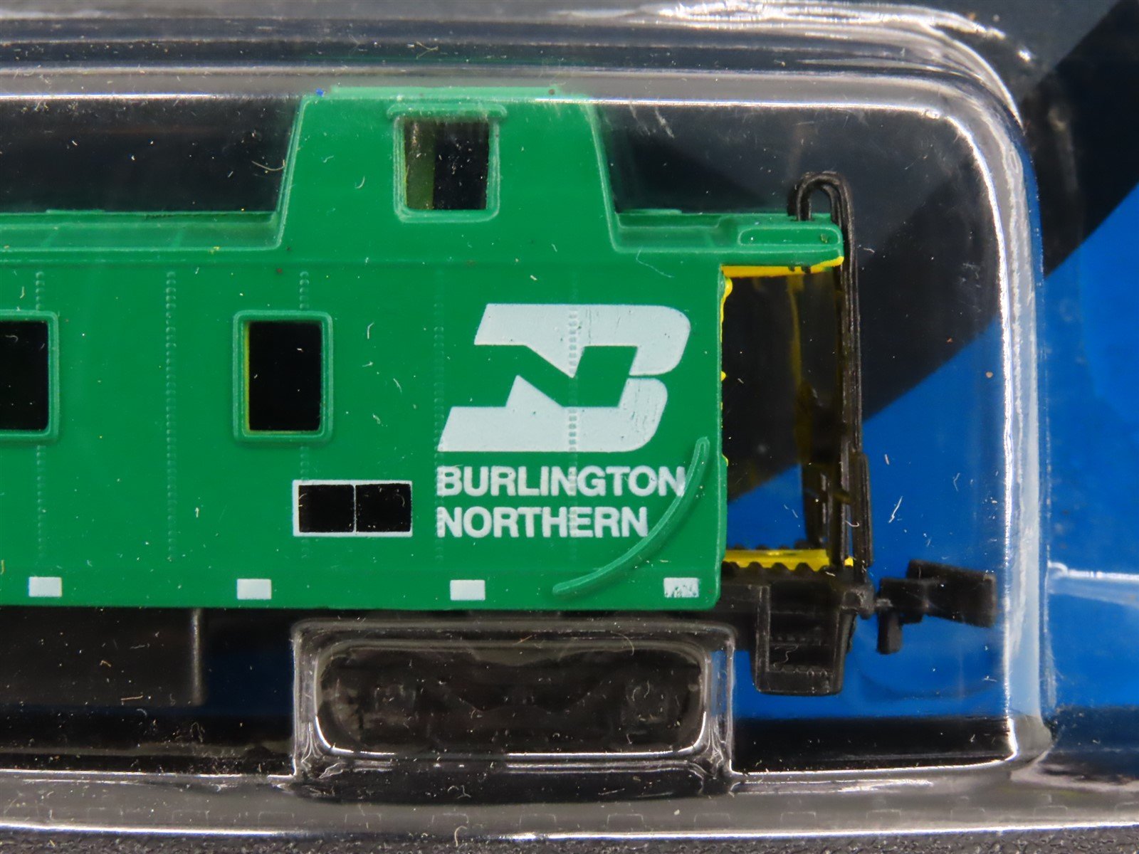 Kid Connection On Track 15131-1601 BN Offset Cupola Caboose #10398 -STATIC MODEL