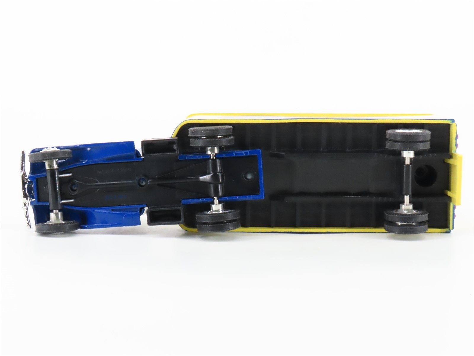 Sun Breads, Inc. Tractor-Trailer Semi-Truck