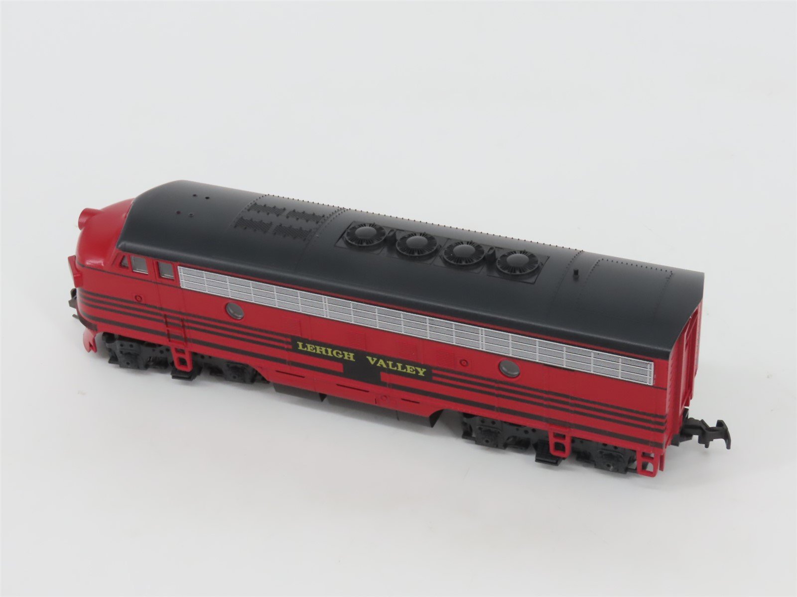 HO Scale Stewart/KATO 8410 LV Lehigh Valley EMD F3A Ph. IV Diesel No#