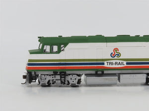 HO Scale Walthers Trainline 931-315 Tri-Rail EMD F40PH Diesel Locomotive #811