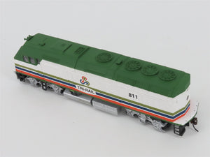 HO Scale Walthers Trainline 931-315 Tri-Rail EMD F40PH Diesel Locomotive #811