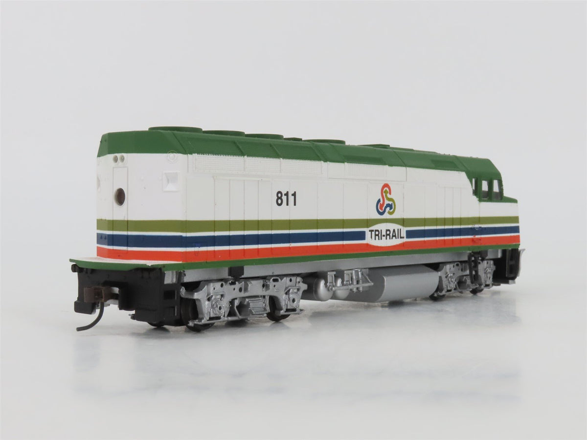 HO Scale Walthers Trainline 931-315 Tri-Rail EMD F40PH Diesel Locomotive #811