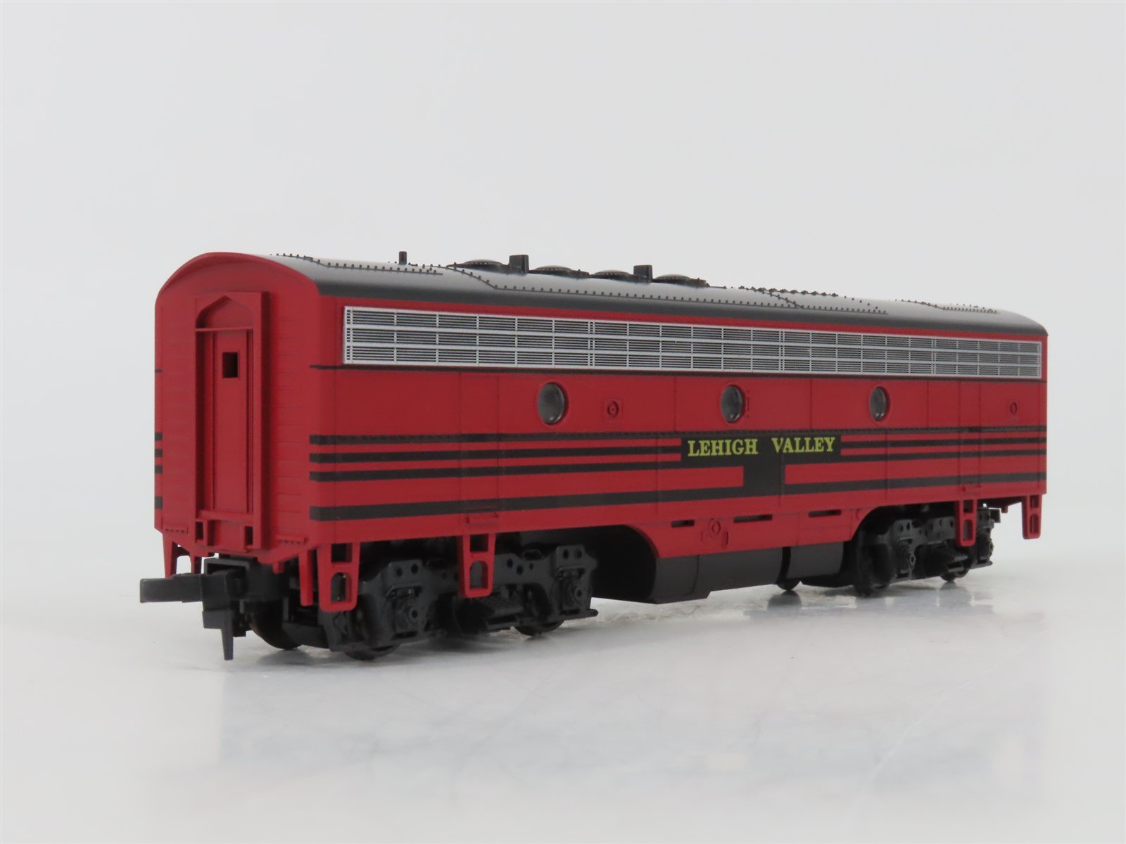 HO Scale Stewart/KATO 8411 LV Lehigh Valley EMD F3B Ph. IV Diesel Locomotive No#