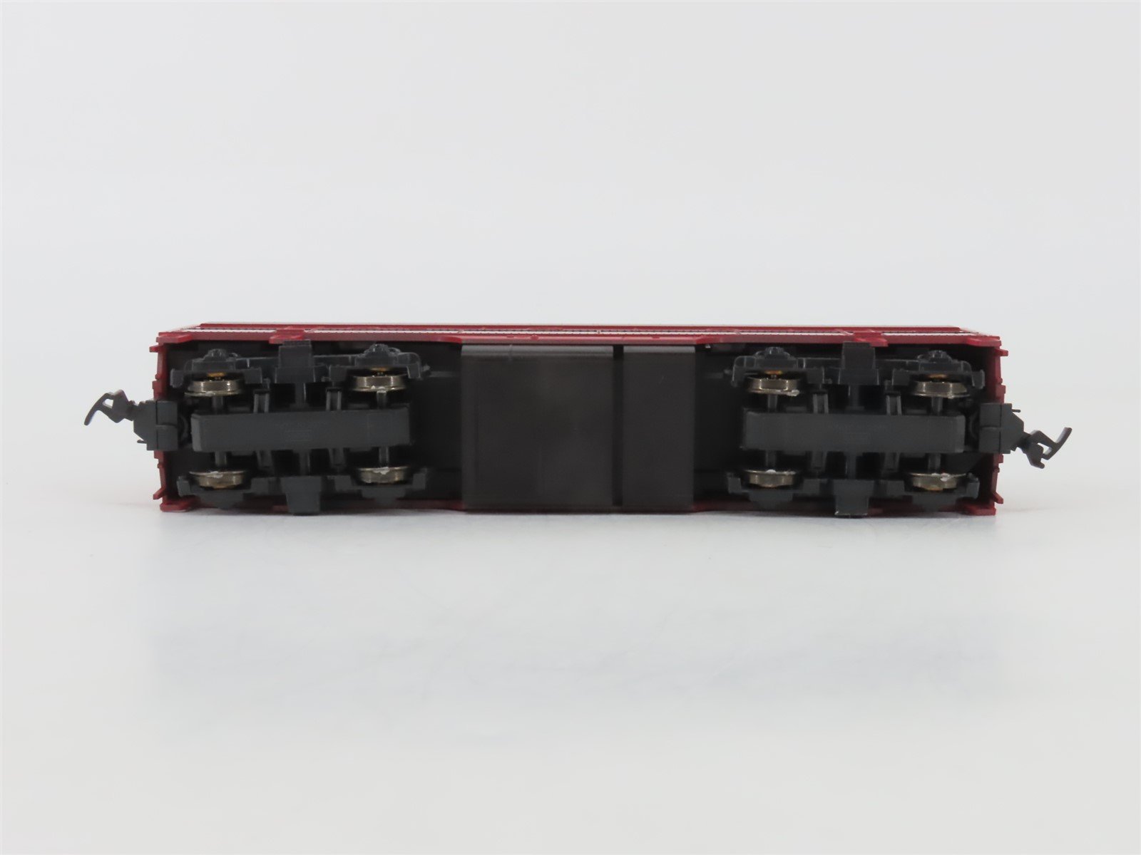 HO Scale Stewart/KATO 8411 LV Lehigh Valley EMD F3B Ph. IV Diesel Locomotive No#