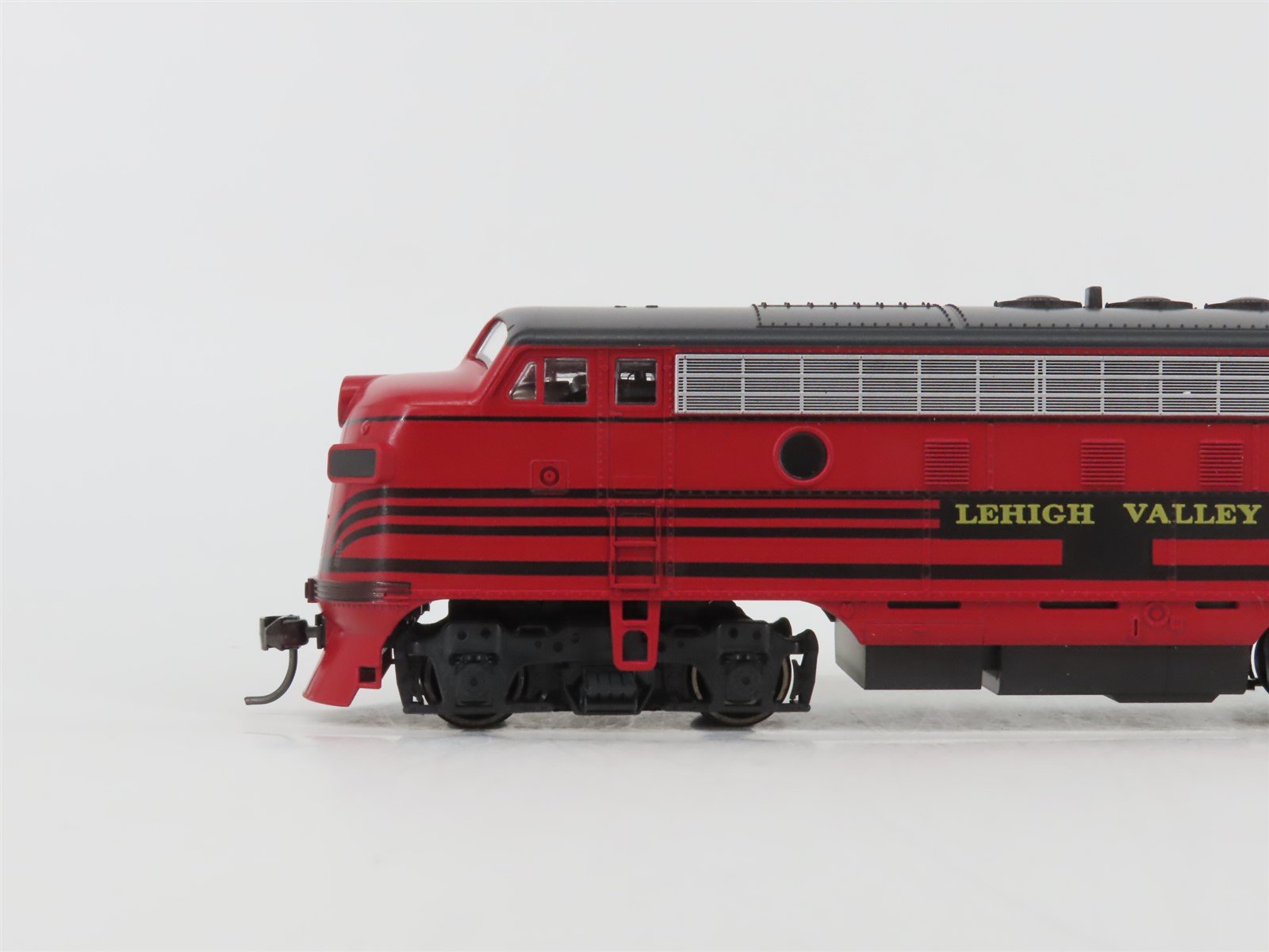 HO Scale Stewart/KATO 8410 LV Lehigh Valley EMD F3A Ph. IV Diesel Locomotive No#