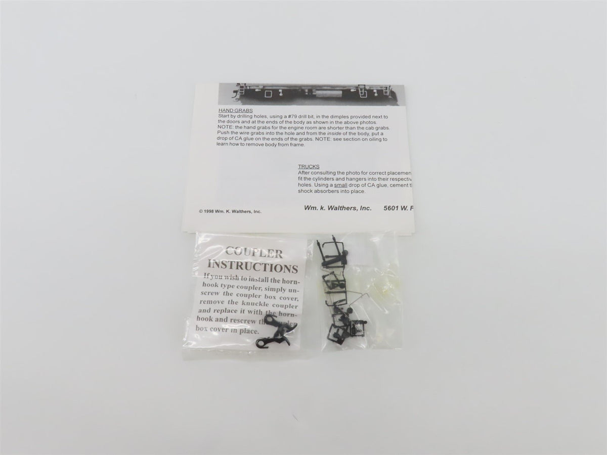 HO Scale Walthers Trainline 931-317 Florida Fun-Train EMD F40PH Diesel #374