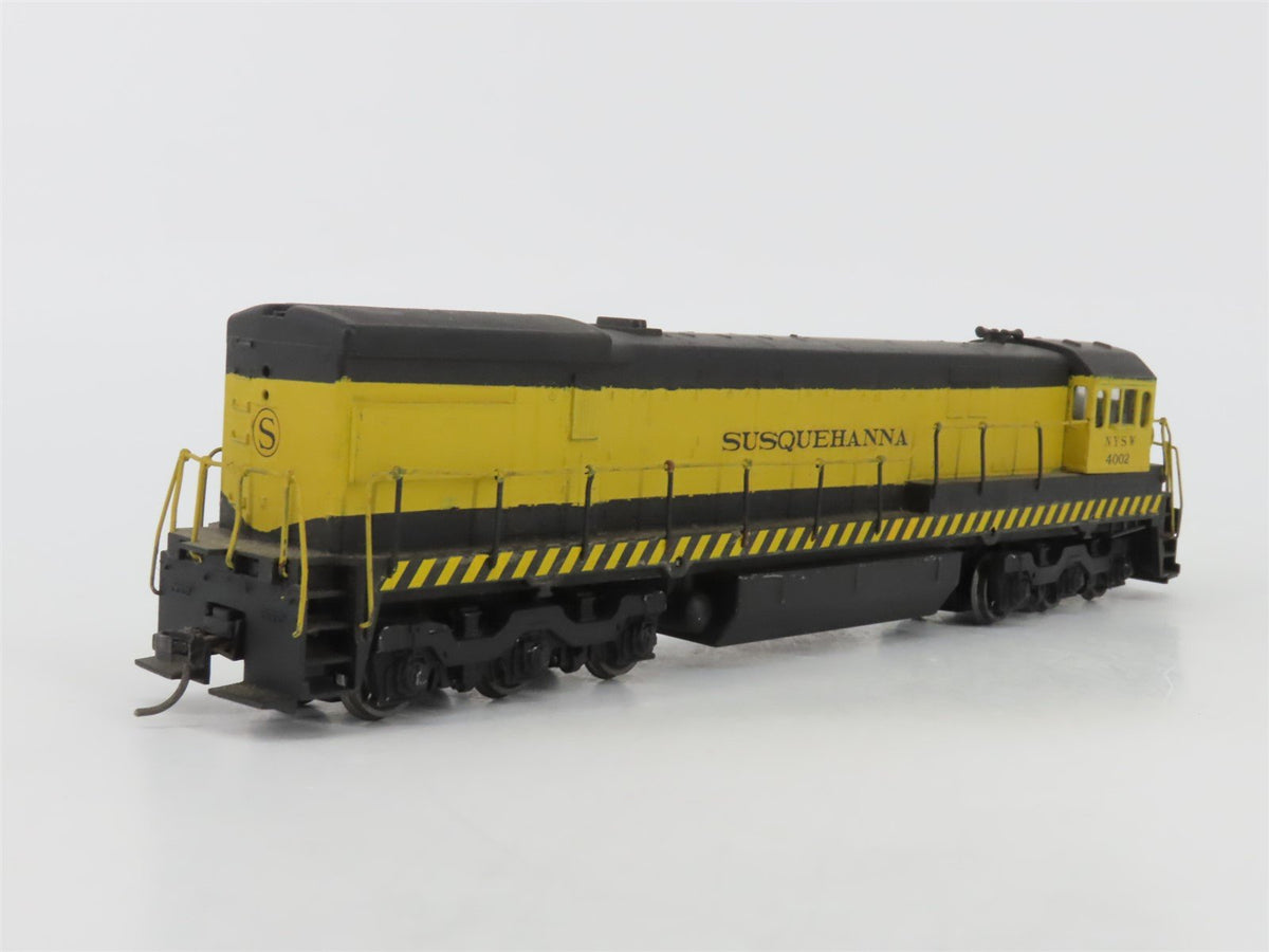 HO Scale Athearn NYSW Susquehanna GE U30C Diesel Locomotive #4002 - Custom