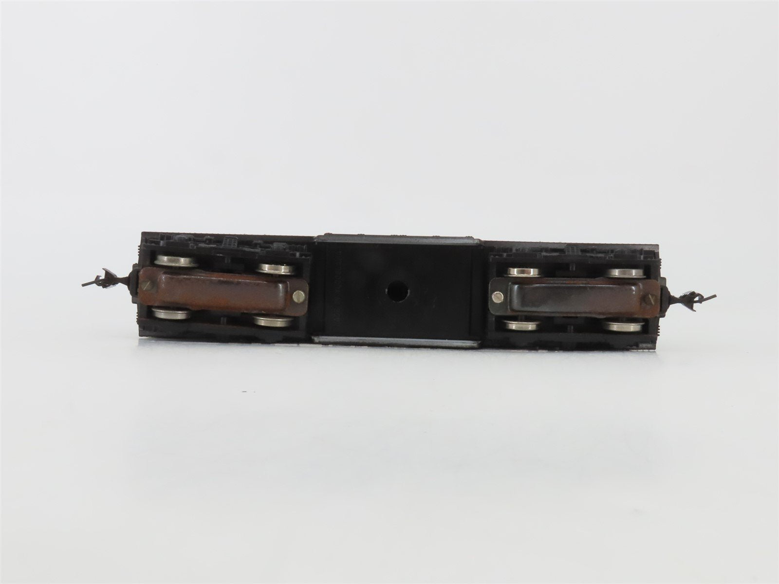 HO Scale AHM 7026D NH New Haven FM C-Liner B-Unit Diesel No# - Unpowered