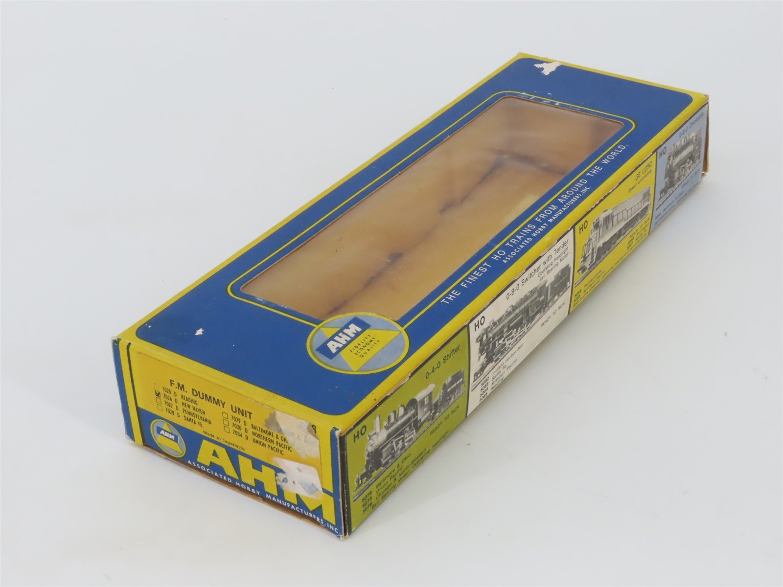 HO Scale AHM 7026D NH New Haven FM C-Liner B-Unit Diesel No# - Unpowered