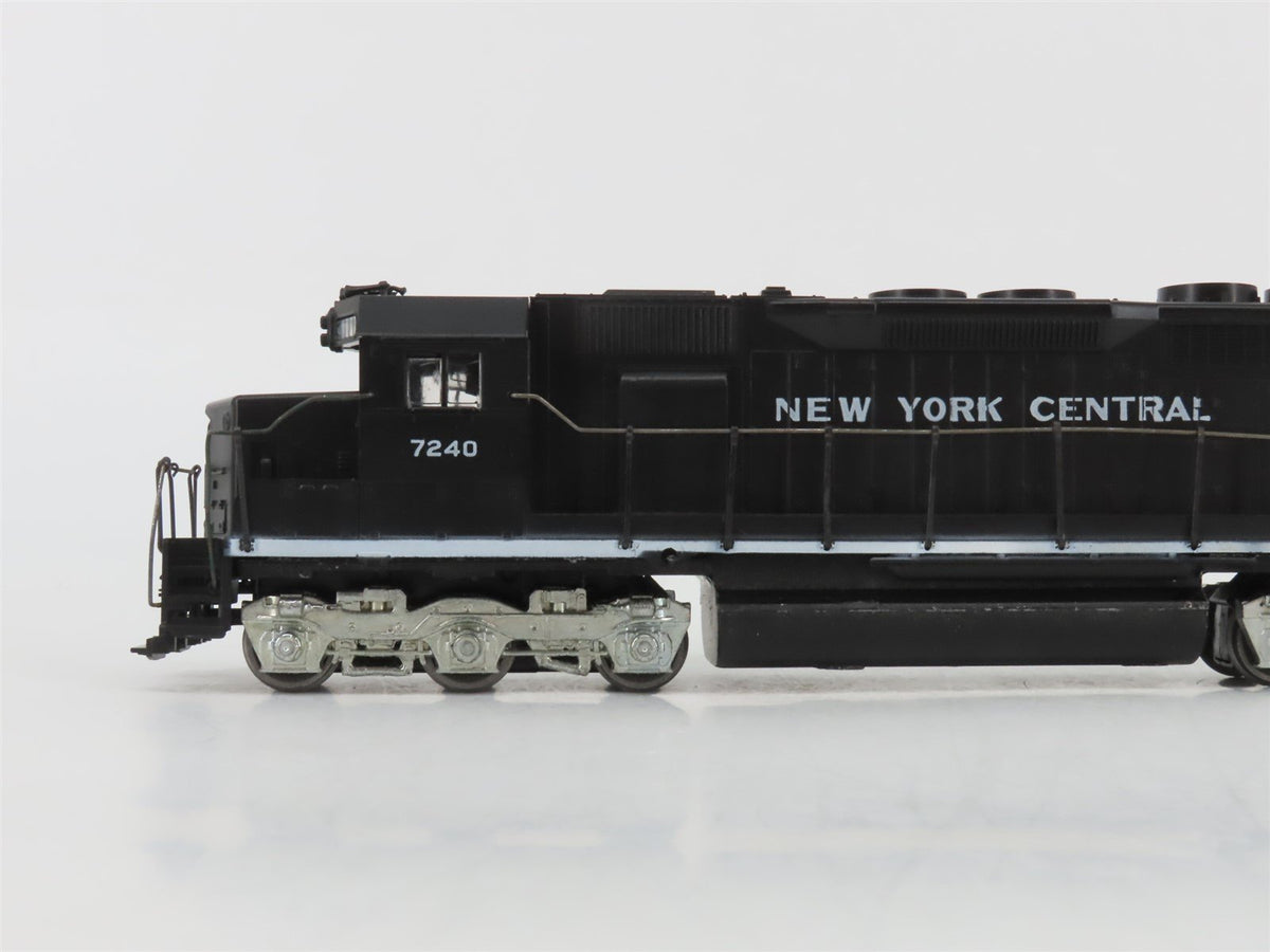 HO Scale Athearn 4104 NYC New York Central SDP40 Diesel Locomotive #7240