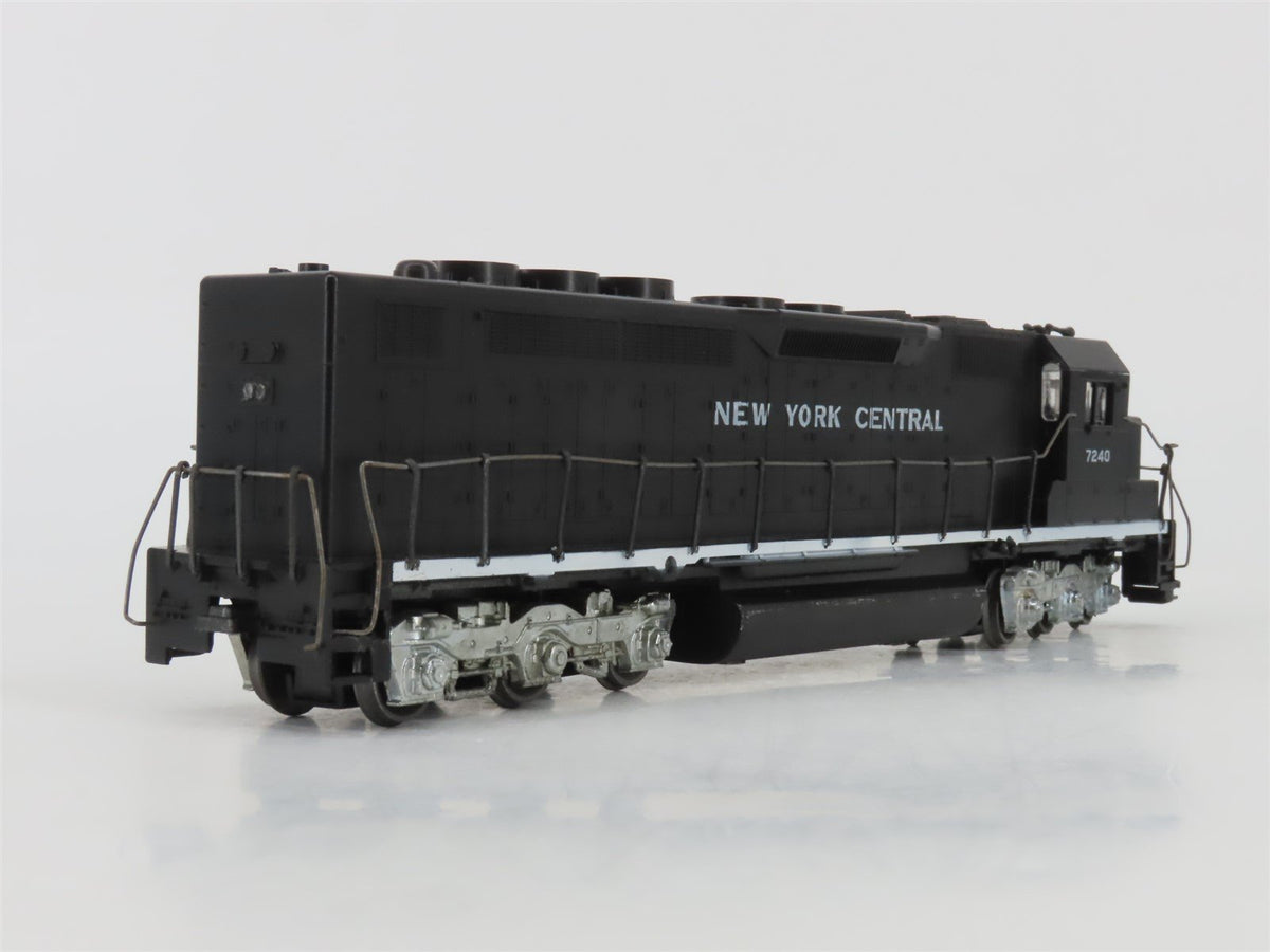 HO Scale Athearn 4104 NYC New York Central SDP40 Diesel Locomotive #7240