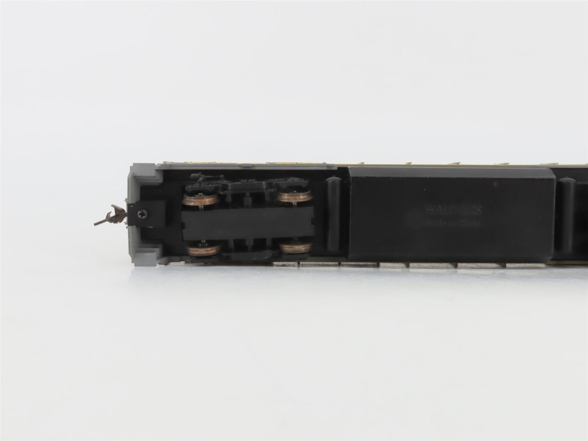 HO Scale Walthers Trainline CSX Transportation GE Dash 8-40B Diesel #5946