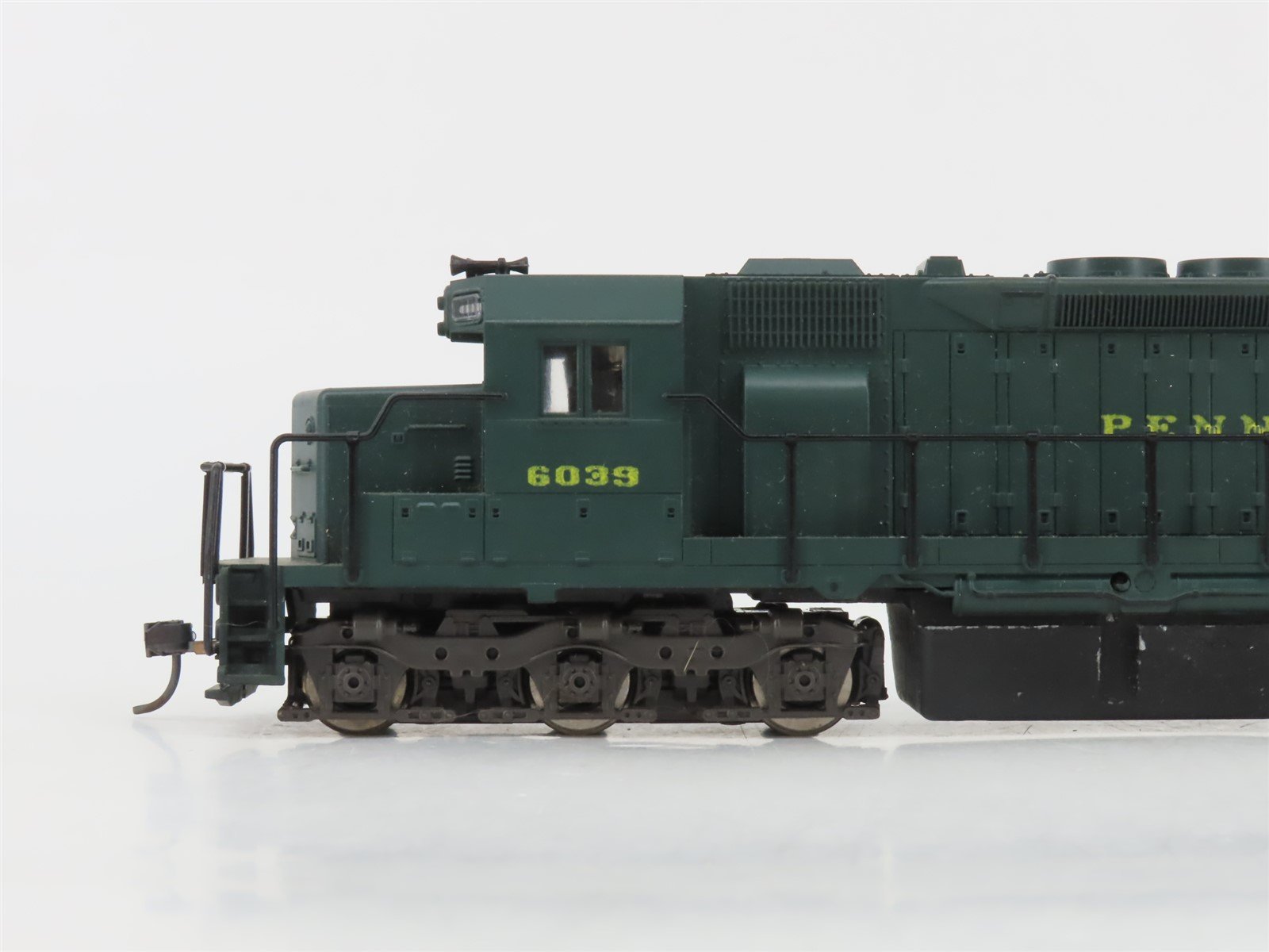 HO Scale Atlas PRR Pennsylvania EMD SD35 Diesel Locomotive #6039