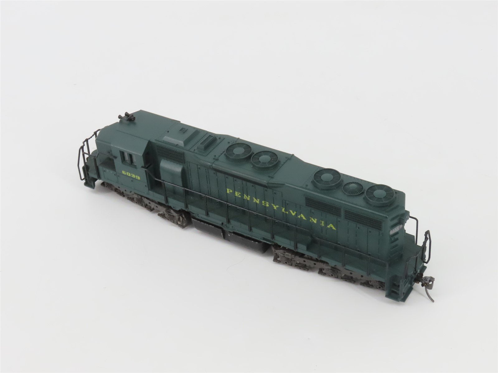HO Scale Atlas PRR Pennsylvania EMD SD35 Diesel Locomotive #6039