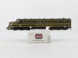 HO Scale Proto 1000 30574 NH New Haven ALCO DL-109 Diesel Locomotive #0704