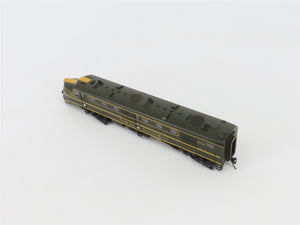 HO Scale Proto 1000 30574 NH New Haven ALCO DL-109 Diesel Locomotive #0704
