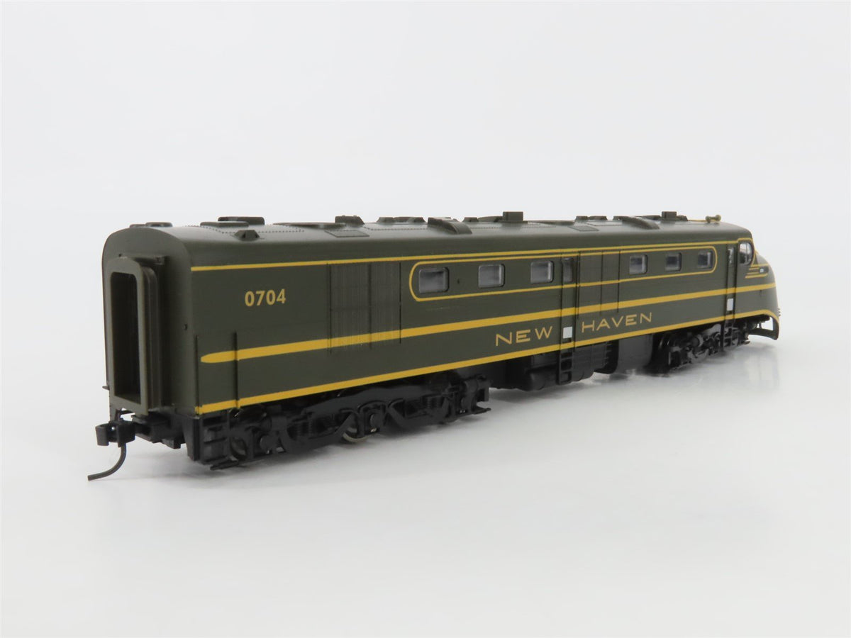 HO Scale Proto 1000 30574 NH New Haven ALCO DL-109 Diesel Locomotive #0704