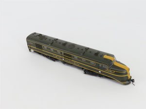 HO Scale Proto 1000 30574 NH New Haven ALCO DL-109 Diesel Locomotive #0704