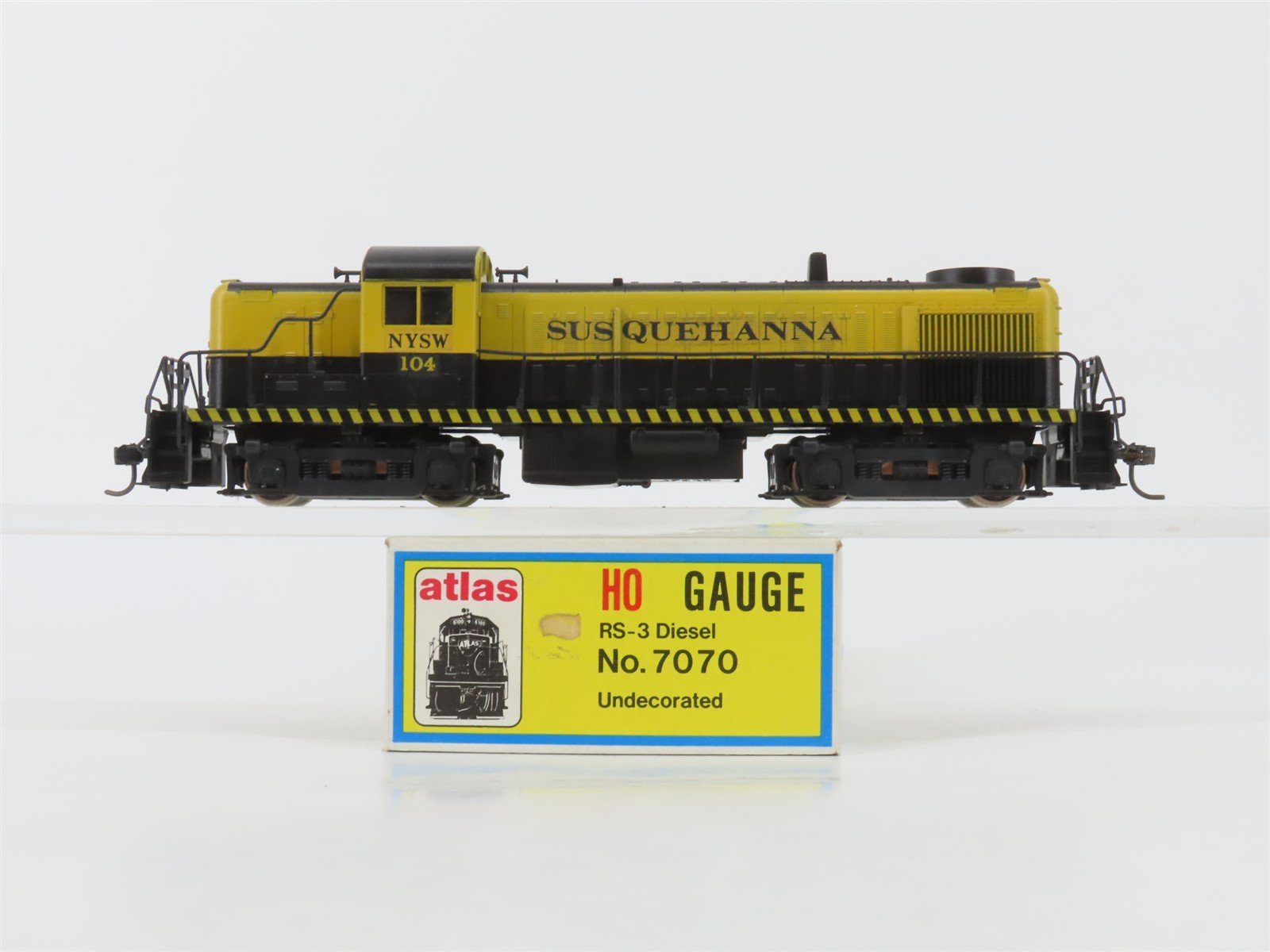 HO Scale Atlas/KATO 7070 NYSW Susquehanna ALCO RS-3 Diesel #104 - Custom
