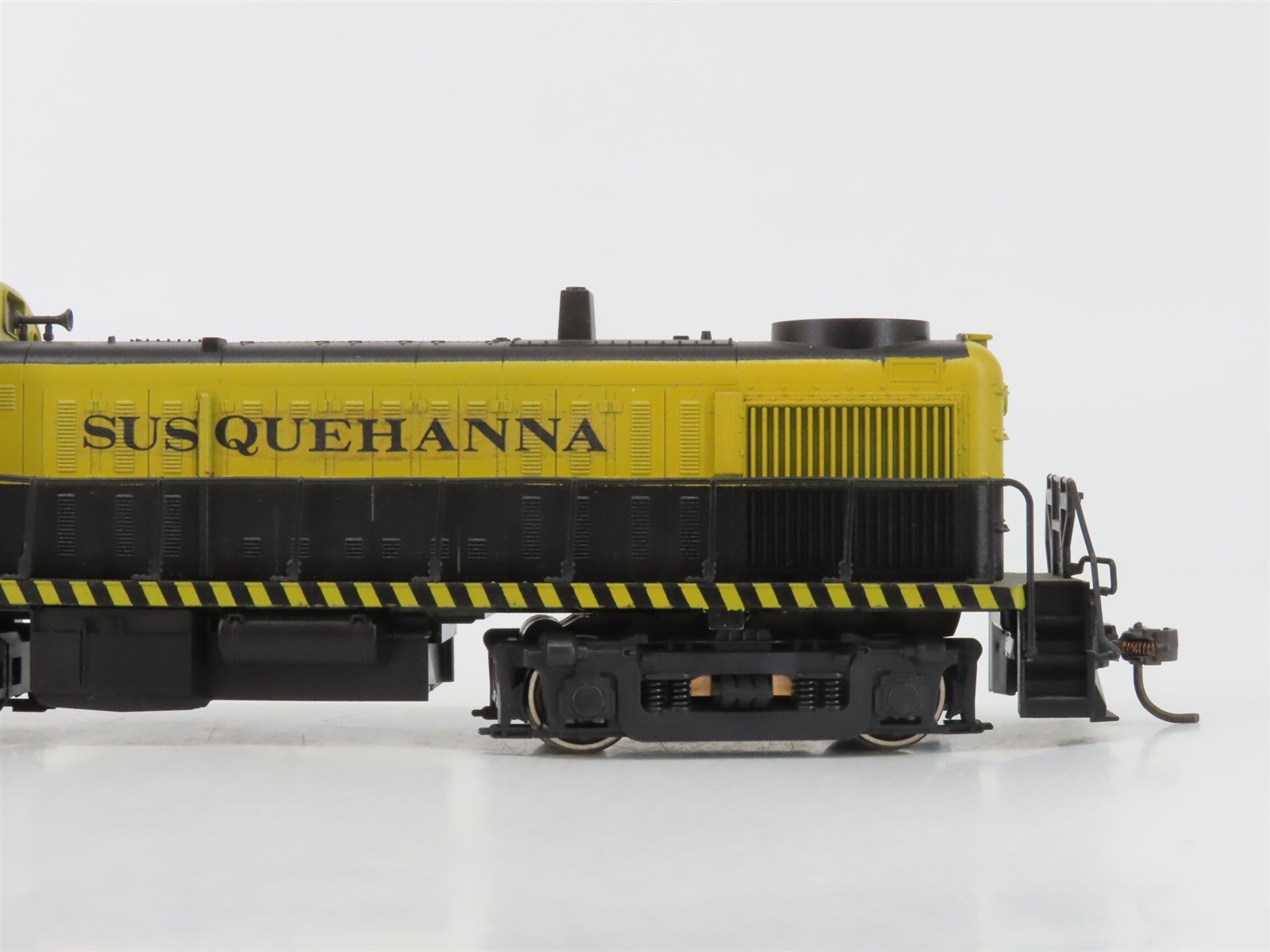 HO Scale Atlas/KATO 7070 NYSW Susquehanna ALCO RS-3 Diesel #104 - Custom