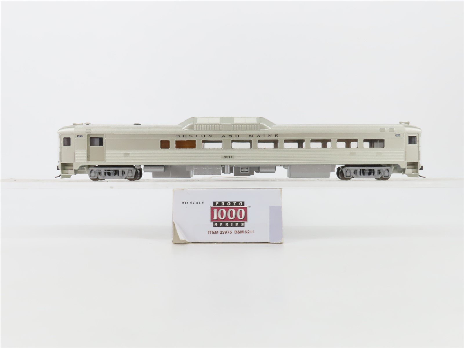 HO Scale Proto 1000 23975 B&M Boston & Maine Budd RDC-2 Rail Diesel Car #6211